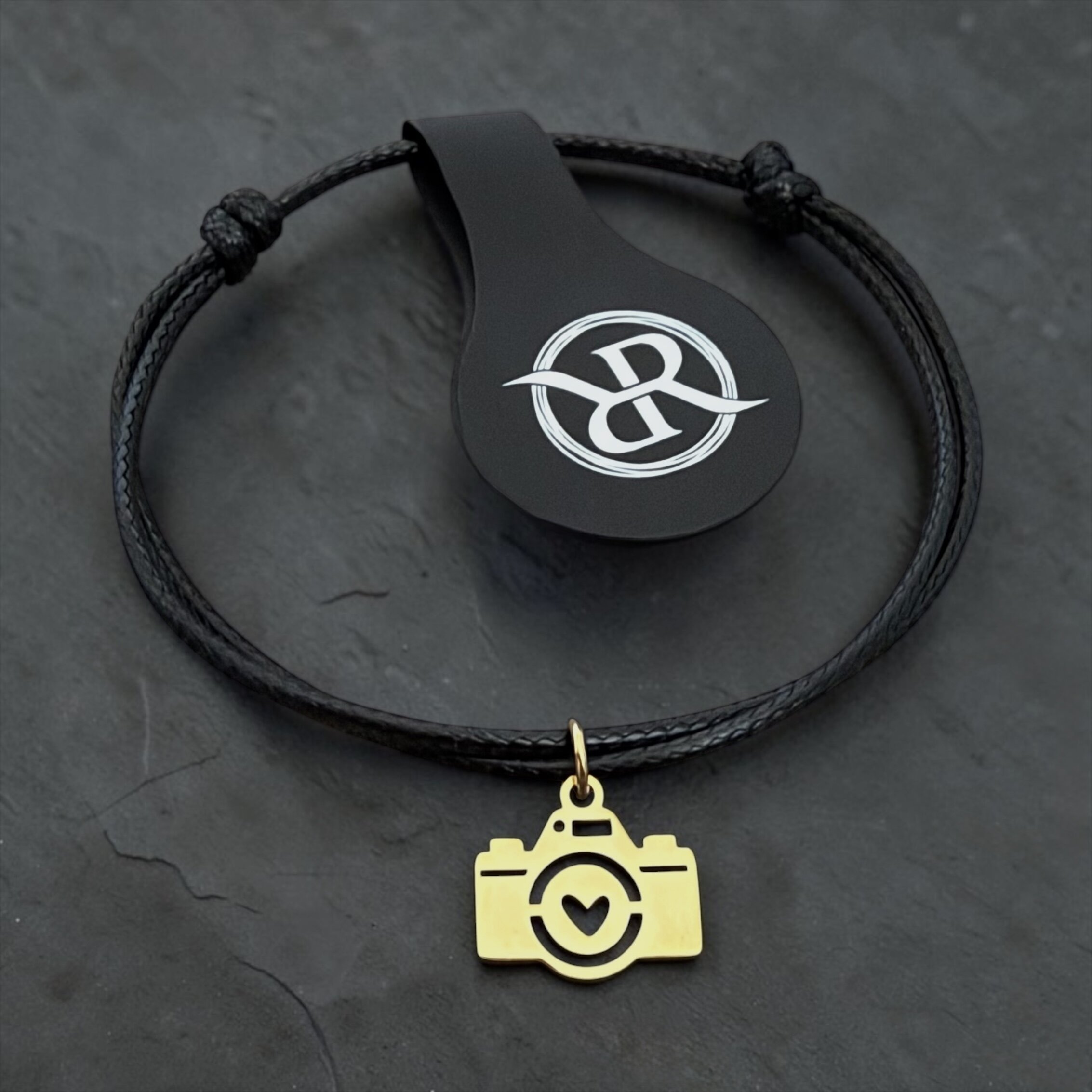 Minimalistický náramok s fotoaparátom