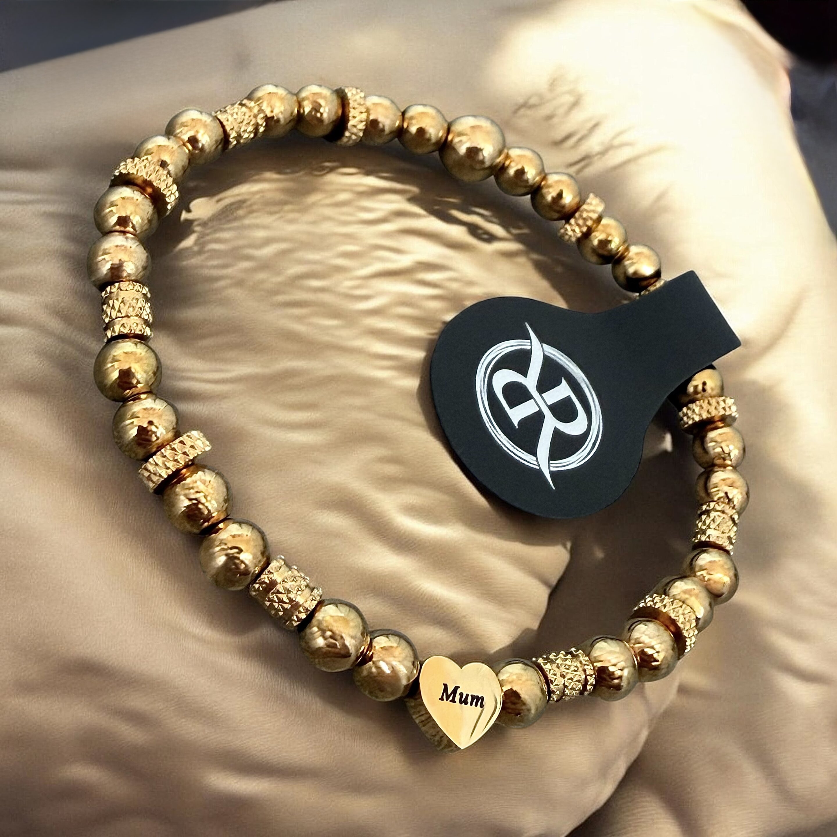Náramok so srdiečkom s gravírom Mama